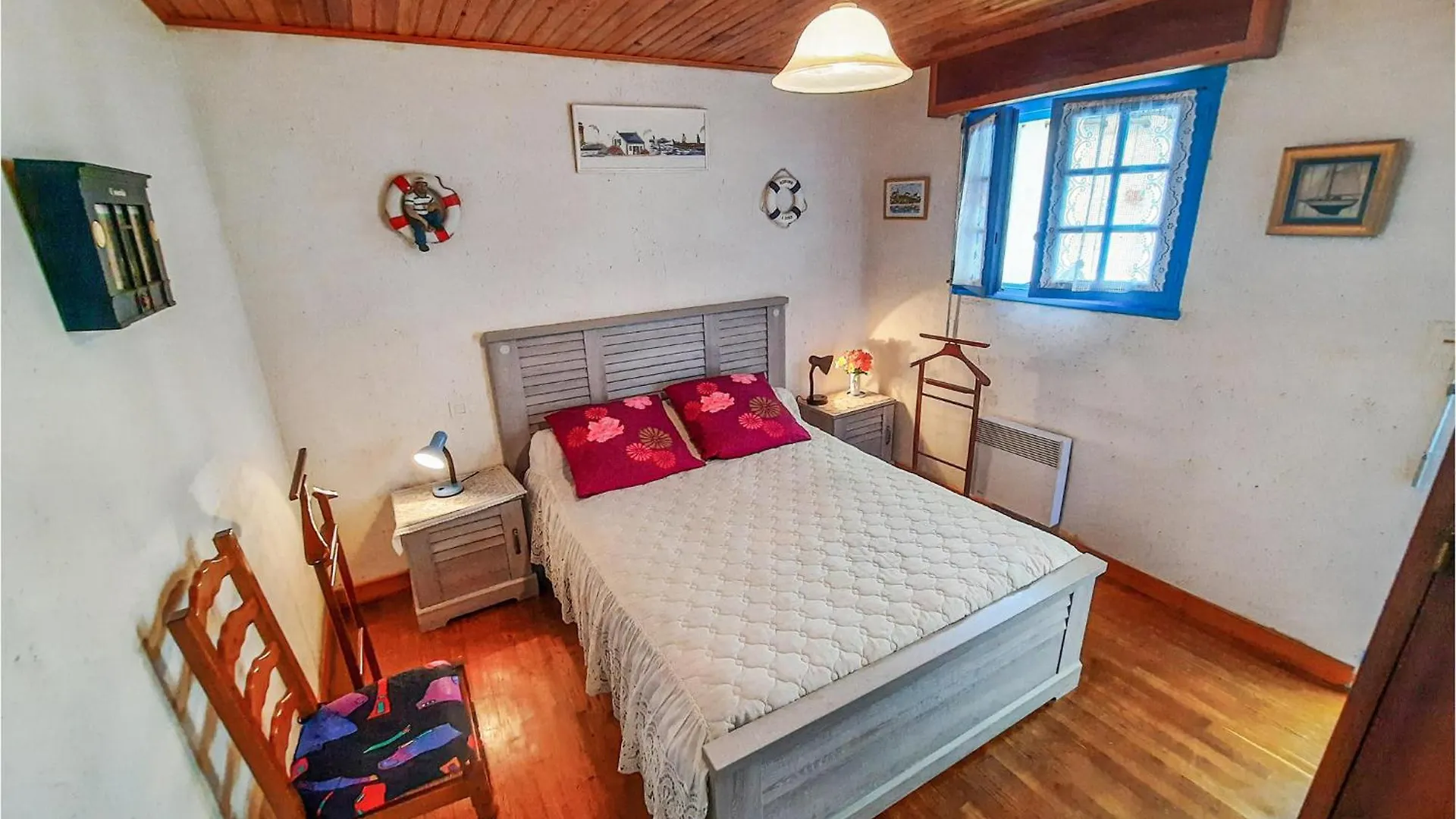 Holiday home 3 Bedroom Cozy Home In Riantec