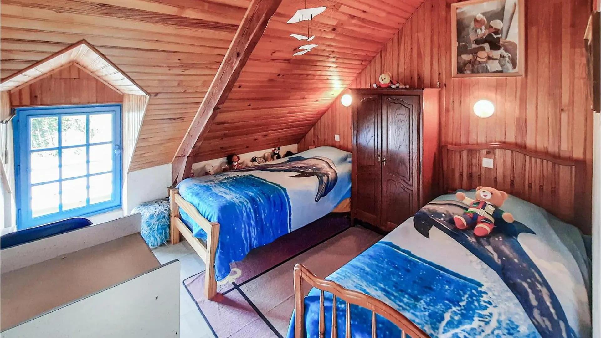 3 Bedroom Cozy Home In Riantec