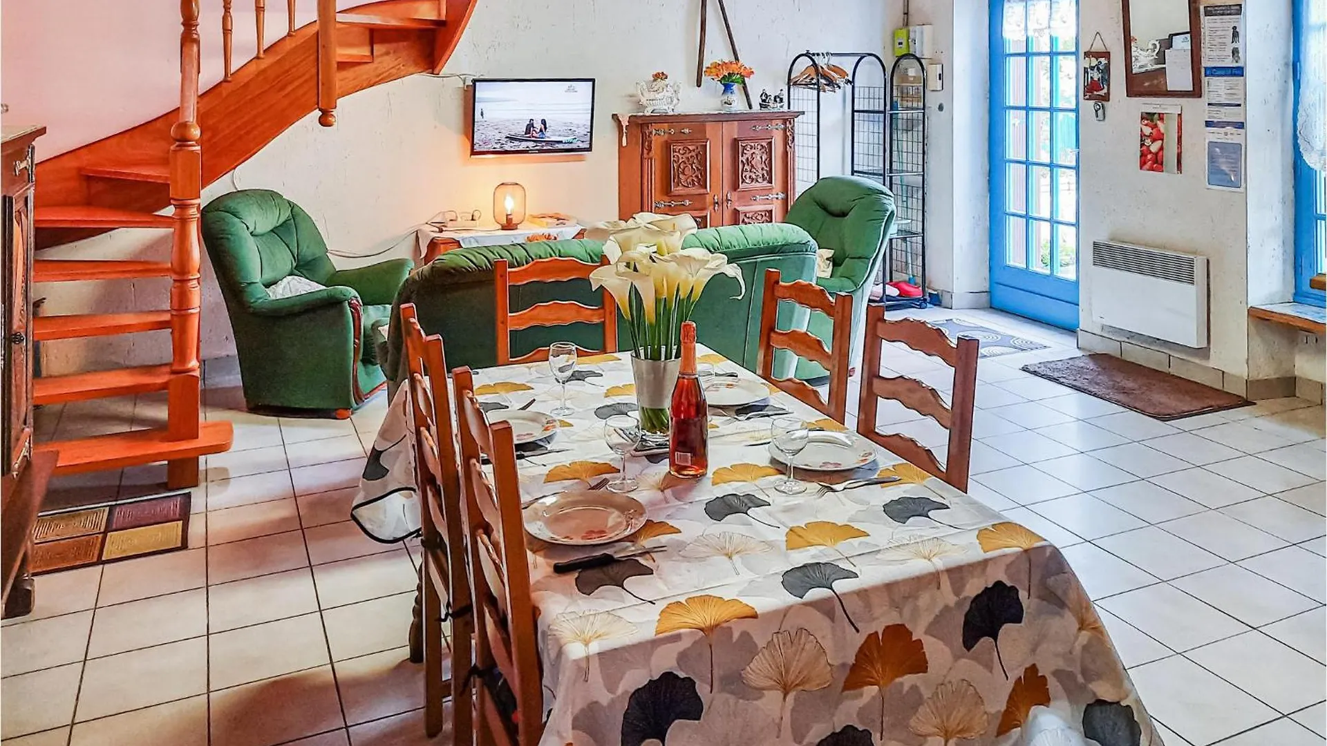 3 Bedroom Cozy Home In Riantec