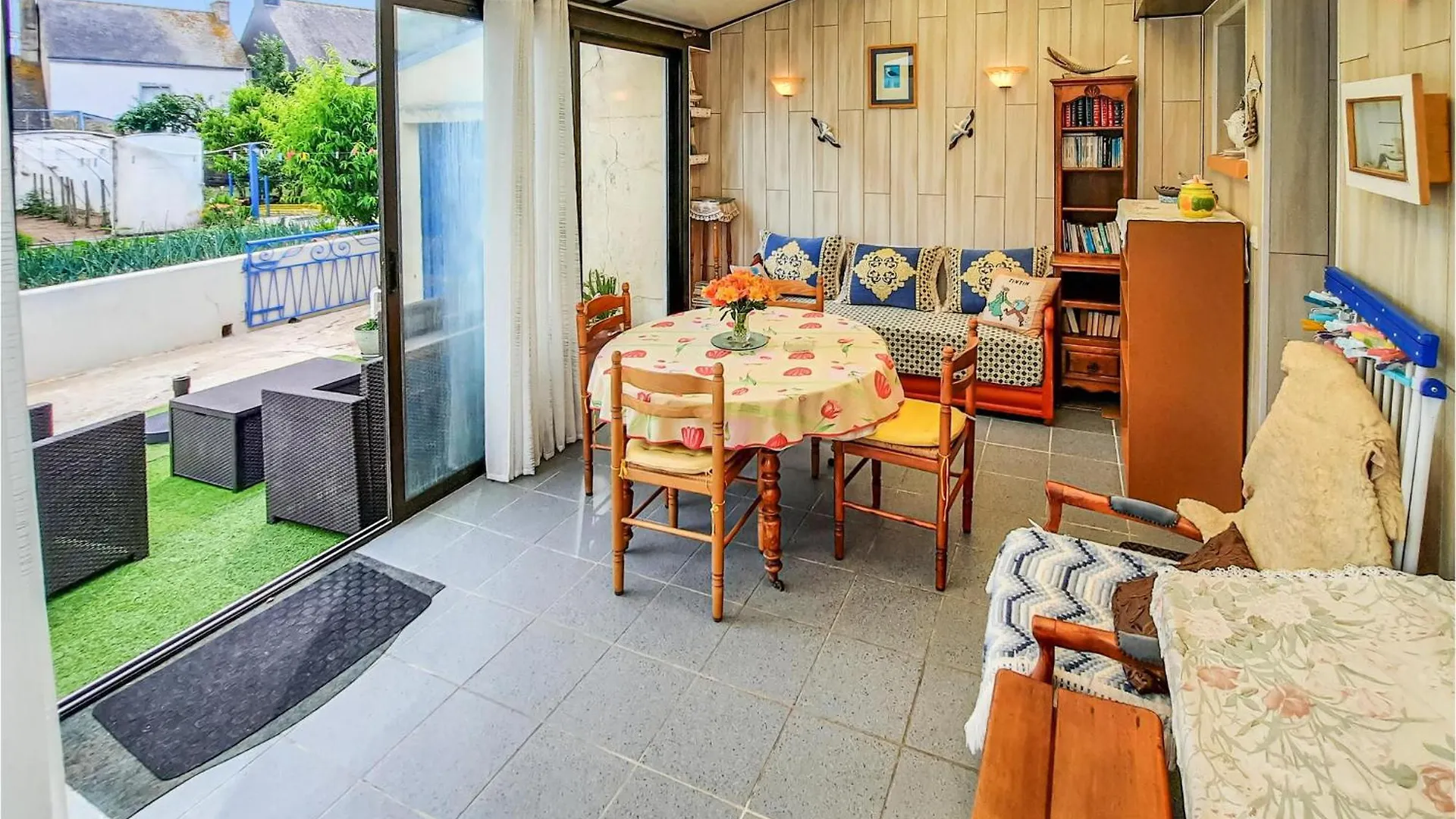 Holiday home 3 Bedroom Cozy Home In Riantec France